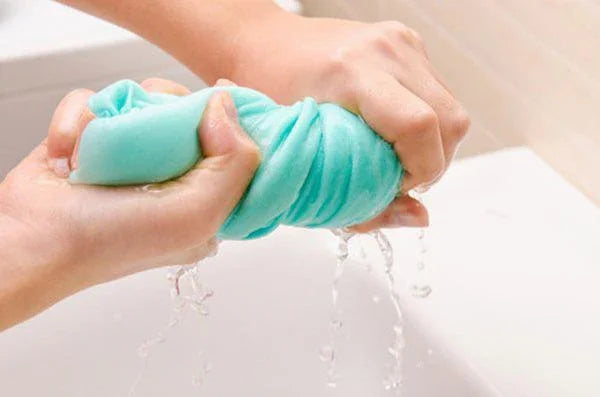Cách giặt quần áo thể thao làm từ vải tổng hợp để khử mùi hôi.