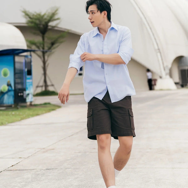 Cách xắn tay áo sơ mi chuẩn "soái ca" không bị luộm thuộm.