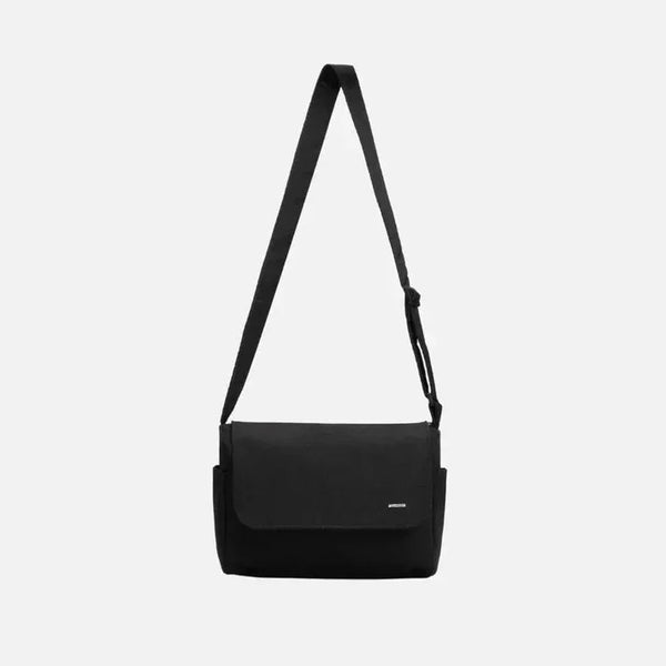 Túi Crossbody và Messenger: Đâu là chiếc túi "chân ái" cho sinh viên năng động?