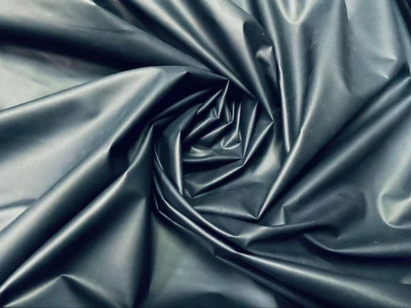 Vải Nylon là gì? Khác gì với Polyester?