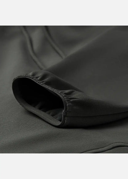 Áo Khoác Hoodie Mịn Mát Ít Nhăn The Minimalist 024 Xanh Lá Đậm - YaMe.vn