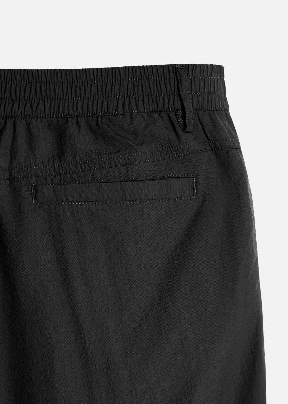 Quần Short Dù Siêu Nhẹ Trượt Nước The Weekend 039 Đen - YaMe.vn