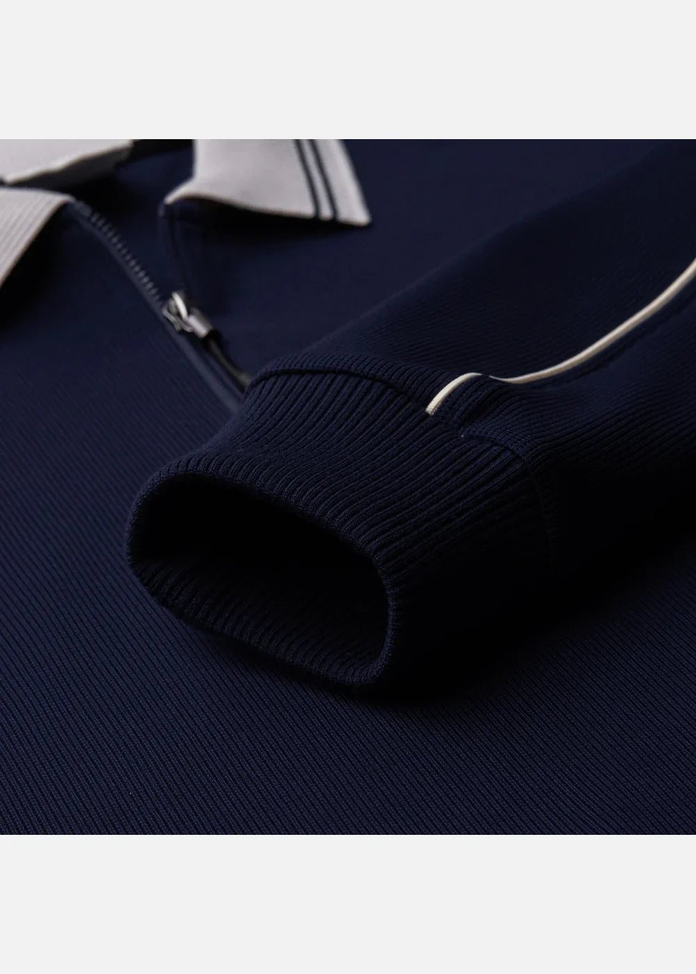 Áo Polo Tay Dài Khóa Kéo DurableTex™ Mềm Mại Nịnh Da Lên Dáng Chuẩn The Weekend 042 Màu Xanh Dương Đậm Dáng Rộng Rãi F4