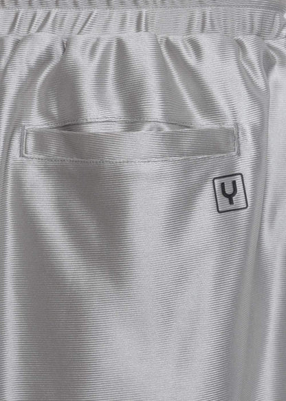Quần Short Thun Vải Shiny Ít Nhăn No Style M157 Xám Nhạt - YaMe.vn