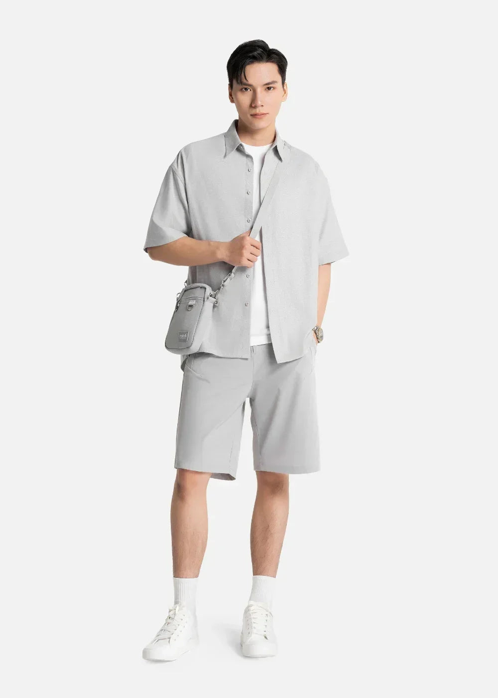 Áo Sơ Mi Tay Ngắn Dáng Vuông Tôn Chiều Cao ColorLock™ Vải Oxford The Weekend 029 Màu Xám Nhạt Dáng Rộng Rãi F4