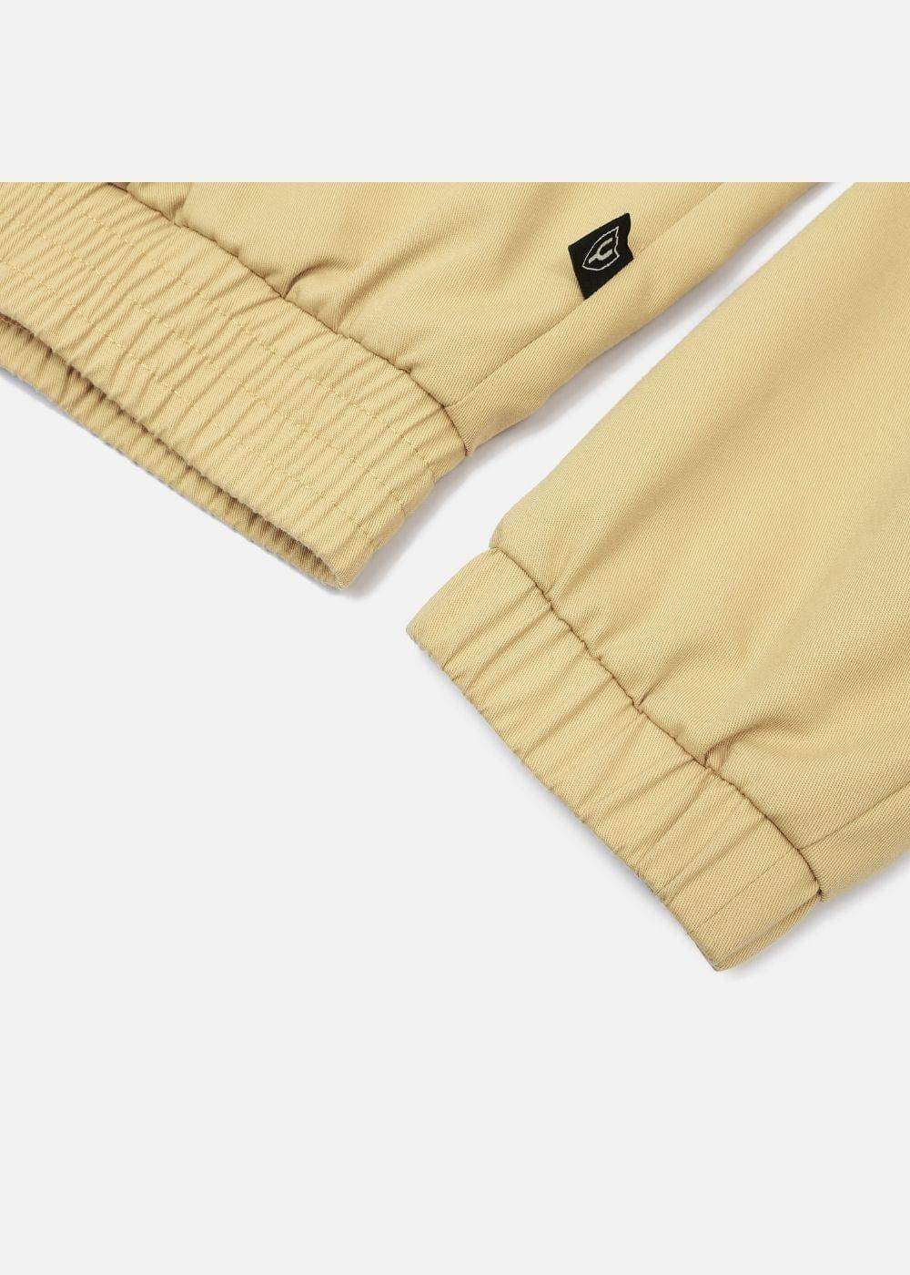 Quần jogger nam màu be, chất liệu mềm, thiết kế ống rút thời trang, tôn dáng nam tính