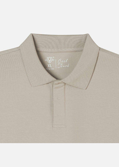 Áo polo nam màu be, cổ bẻ, chất liệu Cool Touch mềm mịn, thiết kế tinh tế tôn dáng