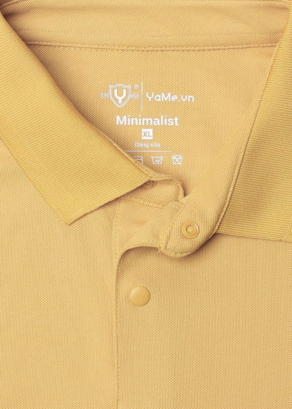 Áo polo nam màu vàng nhạt, cổ bẻ, chất liệu mềm mịn, thiết kế tối giản, form dáng vừa vặn