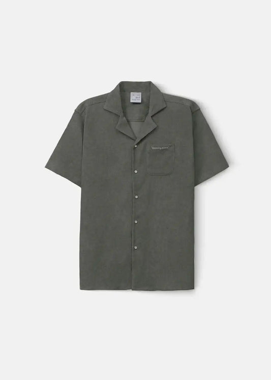 Áo Sơ Mi Cuban Corduroy Ít Nhăn Seventy Seven 23 Xanh Lá Đậm - YaMe.vn