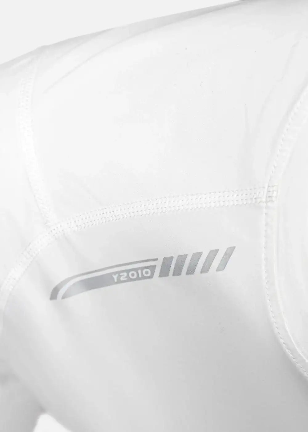 Áo Thun Tay Dài Thể Thao Ultra Stretch The Trainer 006 Trắng - YaMe.vn