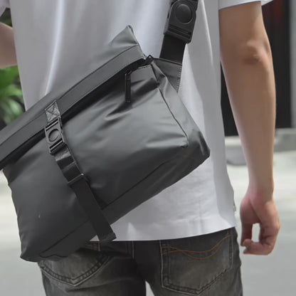 Túi Messenger Kháng Nước Khóa Xoay Chống Xoắn Thông Minh #Y2010 191 Màu Đen