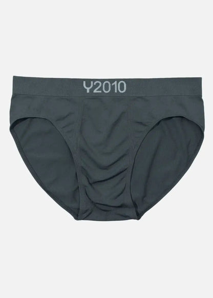 Quần lót nam Tam Giác Seamless Mềm Siêu Co Giãn #Y2010 M6 Xám Đậm - YaMe.vn