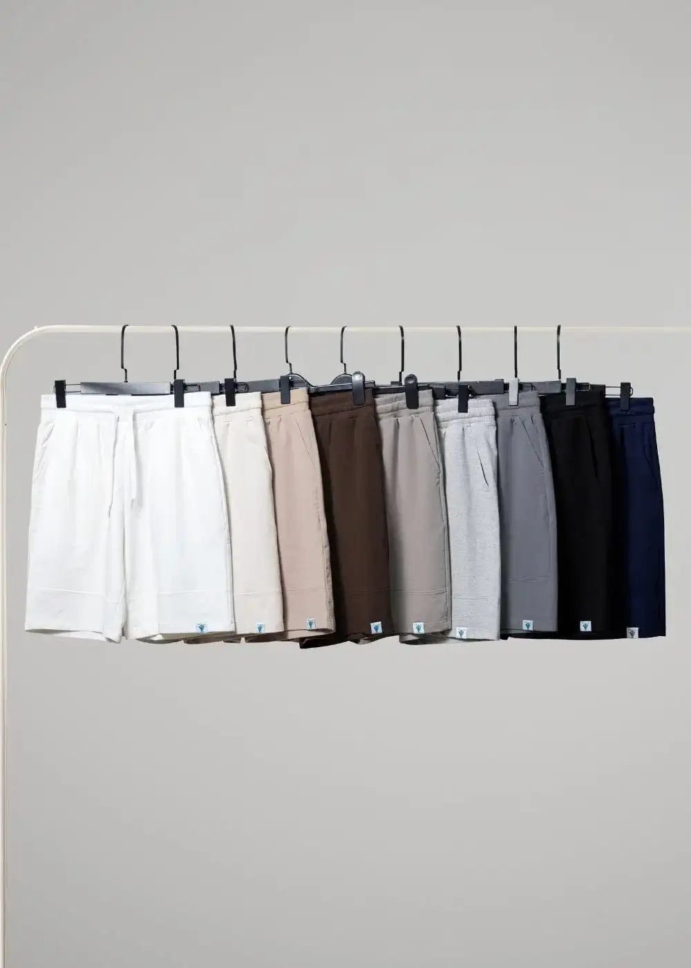 Quần Short Thun Mềm Mịn Mát The Minimalist 009 Đen - YaMe.vn